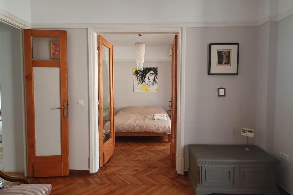 Elegant Apartment Near Rosetti Square Bucarest Exterior foto